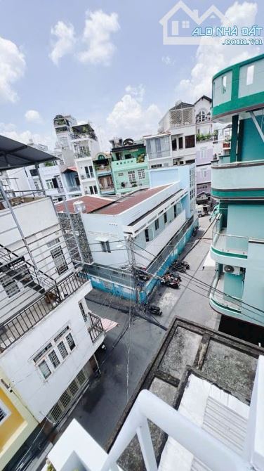 BÁN NHÀ KHU VIP ĐƯỜNG SỐ QUẬN 4 XE HƠI ĐỖ CỬA 3 TẤM DT 4*8 GIÁ 8 TỈ TL VỊ TRÍ XỊN - 4