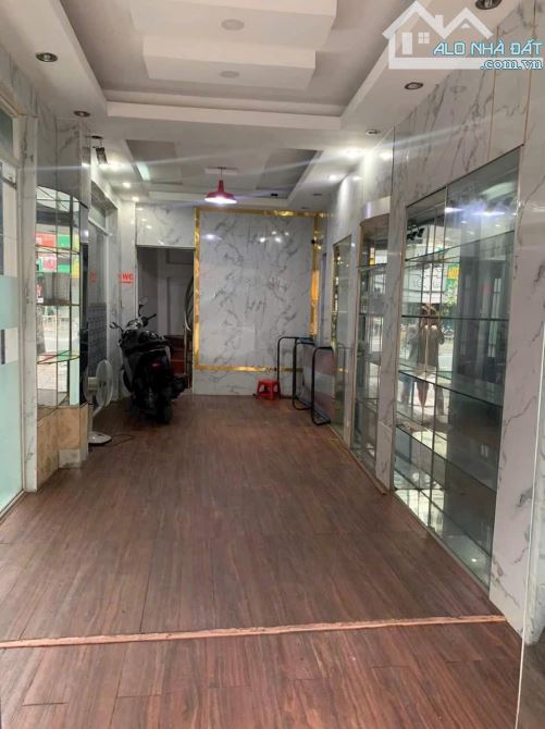 Cho thuê nhà Góc 2MT Trần Hưng Đạo, Phường 14, Quận 5 | 4 Tầng – Giá chỉ 30tr/tháng - 4