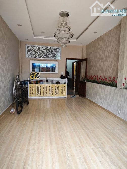 BIỆT THỰ 3 TẦNG HẢI CHÂU – KHU PHỐ VIP TRUNG TÂM TP ĐÀ NẴNG - GIÁ 1X TỶ - 4