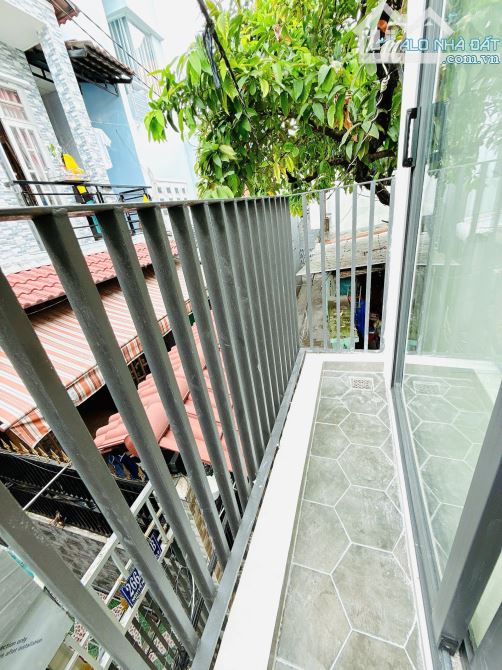 Nhà 2 tầng mới hẻm thông Nguyễn Duy P. Chánh Hưng. Giá 2,28 tỷ TL - 4