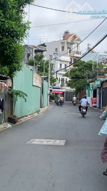 Bán nhà 3 tầng hơn 900m, đường nhựa Tân Xuân, Hóc Môn - 4