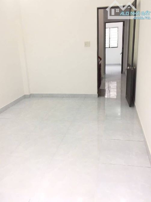 Bán gấp nhà đẹp ở ngay Lưu Hữu Phước, hẻm 4m, 40m2, 4T, SHR, HCĐ, chỉ 4.8 tỷ. - 4