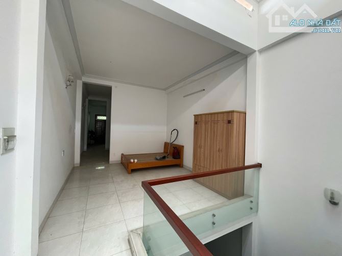 BÁN NHÀ 2 TẦNG, MT NGÔ GIA TỰ, 89M2 NGANG 4,1M, GIÁ 15,5 TỶ. Cn25.8 - 4