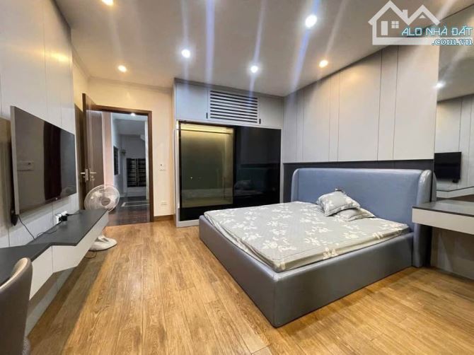 Anh Trung bán nhà 5t,58m tại Hà Trì,Hà Đông, t/máy , ô tô đỗ cửa chỉ 9t - 4