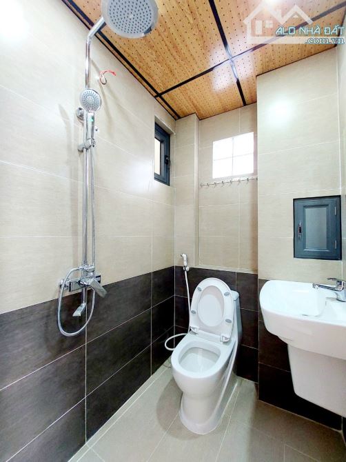Phòng đẹp sạch sẽ mới xây Lý Thường Kiệt giao 3/2 chỉ 5.2 triệu - 4