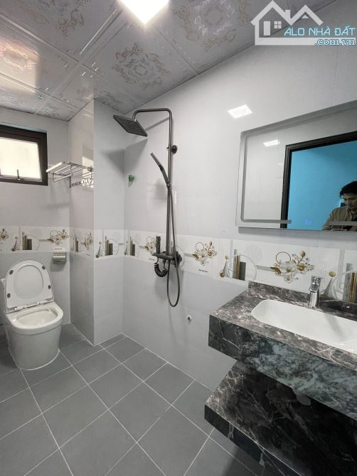 RẺ NHẤT CỐ NHUẾ, 40M 5T, MT 4M, OTO  VÀO NHÀ, NHÀ ĐẸP HAI THOÁNG, Ở VÀ KINH DOANH, GIÁ 8TỶ - 4