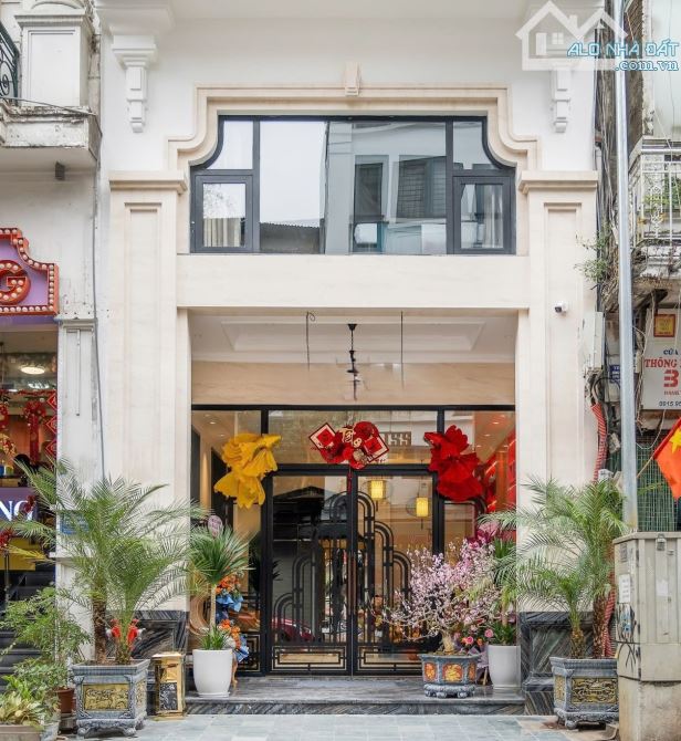 Bán khách sạn phố Đường Thành, 115m2, 8 tầng thang máy 20 phòng ngủ, 70.5 tỷ, ô tô, KD - 4