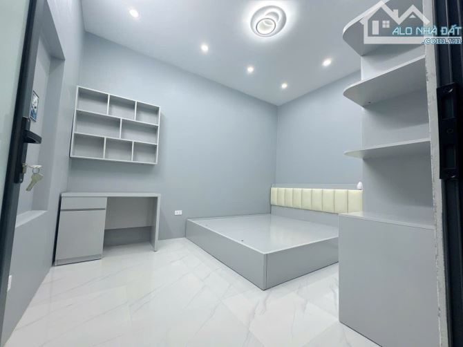 CĂN HỘ TẬP THỂ TẦNG 1 - TÔN ĐỨC THẮNG - ĐỐNG ĐA - DTSD 80M2 - KINH DOANH ONLINE TỐT - 4