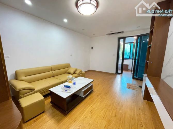 Bán gấp nhà TT  Đại học Sư phạm Hà nội  , 90m2 , 3 phòng ngủ ,  giá 4,2 Tỷ - 4