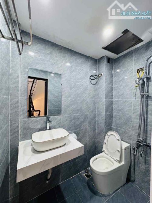 HOÀNG HOA THÁM-DT 54M-GIÁ CHỈ 8,6 TỶ-GẦN Ô TÔ-2 THOÁNG-SÂN VƯỜN ĐẸP-FULL NỘI THẤT - 4
