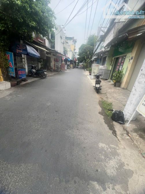 Cho thuê nguyên căn 5x18 đúc 2tấm đường thông xe tải - 4