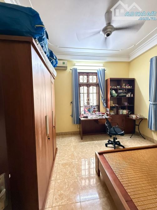 Hiếm Có - Ngõ Ô tô Thông - Đào Tấn - Ba Đình - Dt :66m2/4tầng/5,2mMt*nhỉnh 16tỷ - 4