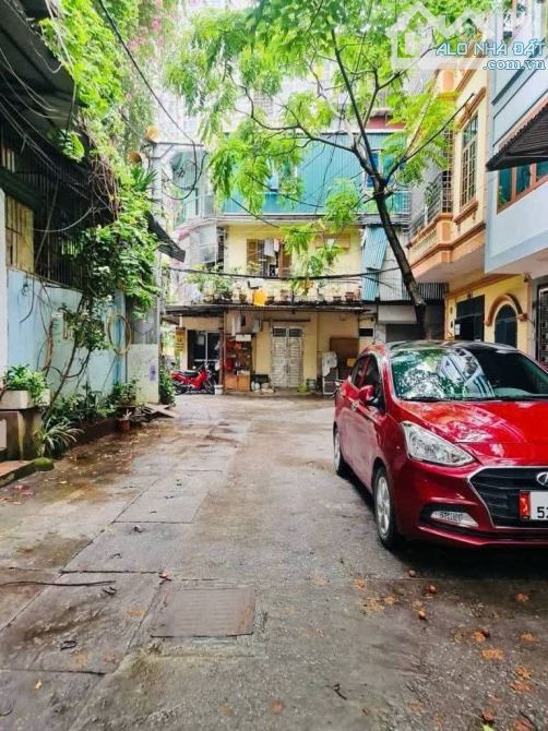 NGUYỄN TRÃI - THANH XUÂN - 43M - 12,6 TỶ- PHÂN LÔ QUÂN ĐỘI - NGÕ THÔNG CÁC NGẢ - Ô TÔ - 4