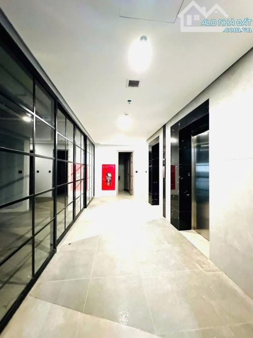 BÁN TÒA NHÀ MẶT PHỐ XUÂN LA, TÂY HỒ - 267M² x 9T CÓ HẦM -DÒNG TIỀN 400TR/TH - GIÁ 215 TỶ - 4