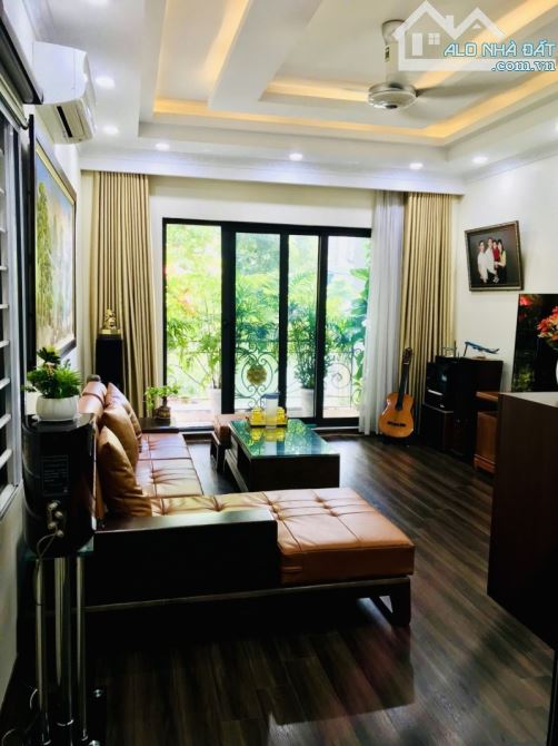 Bán nhà mặt hồ Bồ Đề,Long Biên 7 tầng,90m vỉa hè,kinh doanh nhỉnh 29 tỷ - 4
