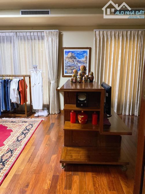Bán biệt thự - kim cương - đơn lập KĐT Dịch Vọng 325m2 x 4T x MT 16m, Giá đầu tư 93 tỷ - 5