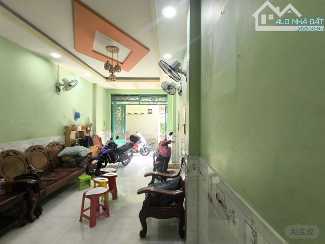 Bán nhà mặt tiền gần Hoàng Tăng Bí – Trung Mỹ Tây, ngay chợ Quận 12 – Vị trí kinh doanh sầ - 5