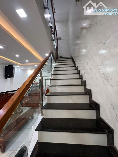 Bán nhà mặt phố An Dương Vương, 11,3 tỷ, (4.5m x 20m), 5PN, 4WC, hàng hot - 5