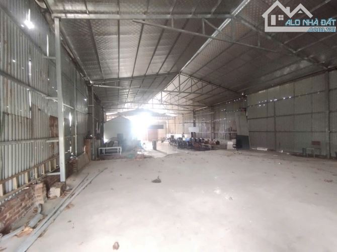 Cho thuê kho đường Đại Lộ Thăng Long, Hoài Đức, HN. DT 800m, cao 7m có điện 3fa. Giá 24tr/ - 5