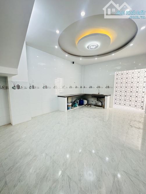 PHÚ THẠNH - TÂN PHÚ - 60M2( 4 x 15) - 3 TẦNG - 4PN - ĐƯỜNG 5M THÔNG - NHỈNH 6 TỶ XÍU - 5