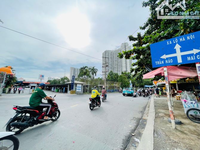 Sót lại lô đất MT Dương Văn An ra ngay siêu thị Metrol Song Hành , phường An Phú _ 110m2 n - 5