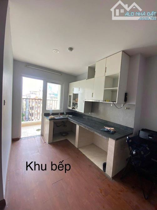 cho thuê chung cư Thăng Long Yên Hòa, 3 phòng ngủ, đồ cơ bản, 15 triệu - 5