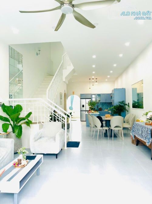 NHÀ 2 TẦNG MẶT TIỀN VÕ VĂN ĐỒNG - SÁT BÃI BIỂN TÂN TRÀ - 5