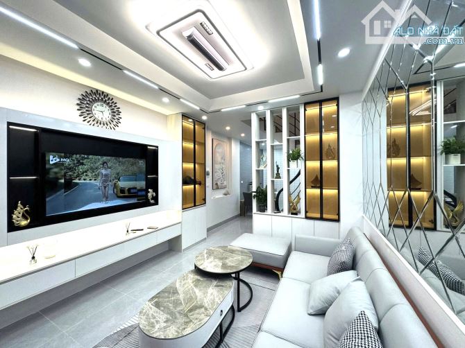BÁN NHÀ 5 TẦNG KHƯƠNG HẠ - NGÕ THÔNG 3 GÁC TRÁNH - TT THANH XUÂN - 5