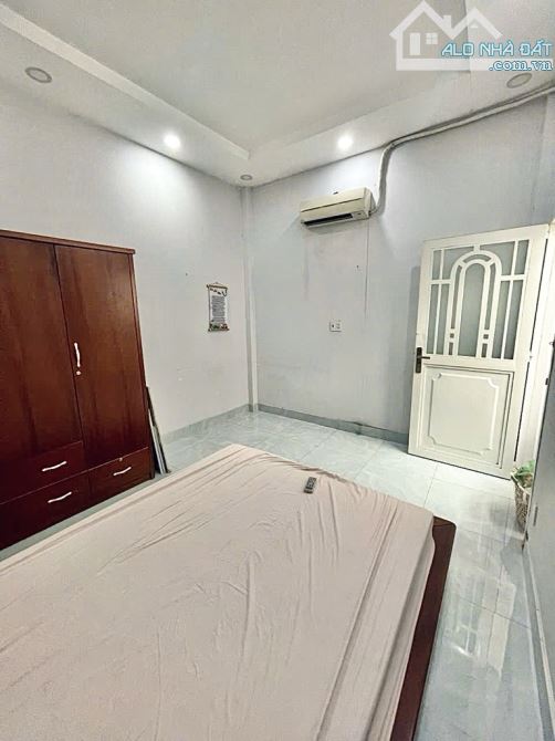 BÁN NHÀ TRƯỜNG CHINH QUẬN 12, HẺM Ô TÔ THÔNG,DT 84M²(4x21), CHO THUÊ 7.5 TRIỆU, GIÁ RẺ - 5
