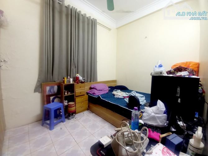 TRUNG TÂM- NGÕ THÔNG-CHỦ NHÀ NHIỀU BĐS BÁN BỚT CHUYỂN NHÀ TO HƠN_3 TẦNG-47/52M-9,4 TỶ - 5