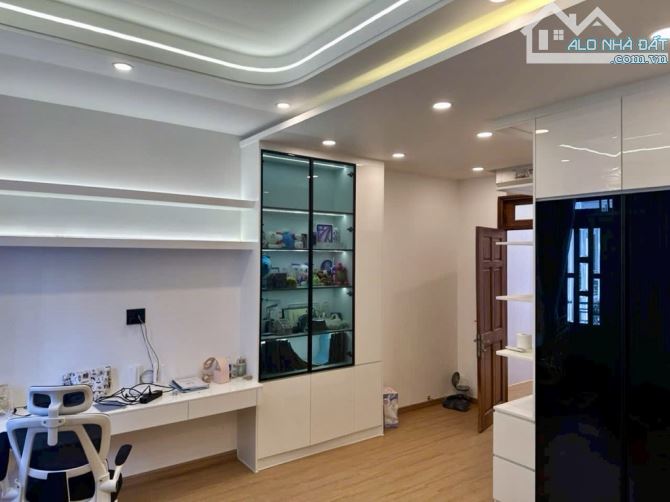 MẶT TIỀN KDC VIP LÊ THỊ HỒNG, 105M², 5.1X20, 4T, ĐƯỜNG 8M KINH DOANH, GARA OTO, THANG MÁY - 4