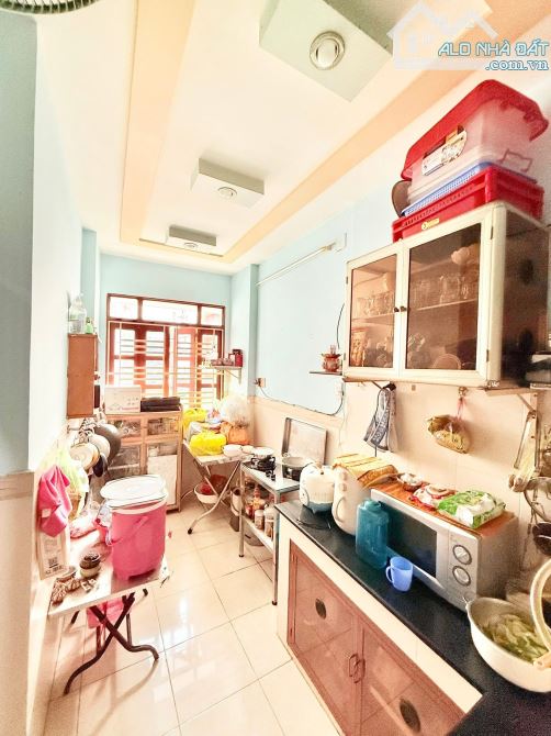 Hẻm ô tô 66 Trần Văn Quang, Tân Bình, 2 lầu, sân thượng, 3 phòng ngủ, chỉ nhỉnh 2 tỷ - 5