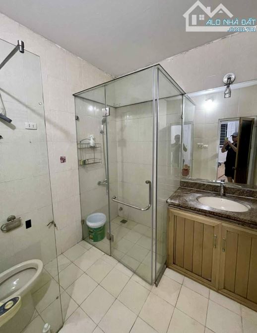 ❇️BÁN NHÀ TẬP THỂ TẦNG 2, PHỐ QUÁN THÁNH, BA ĐÌNH 70 M2, 3 PHÒNG NGỦ, 1 VS,  GIÁ RẺ  💥 - 5