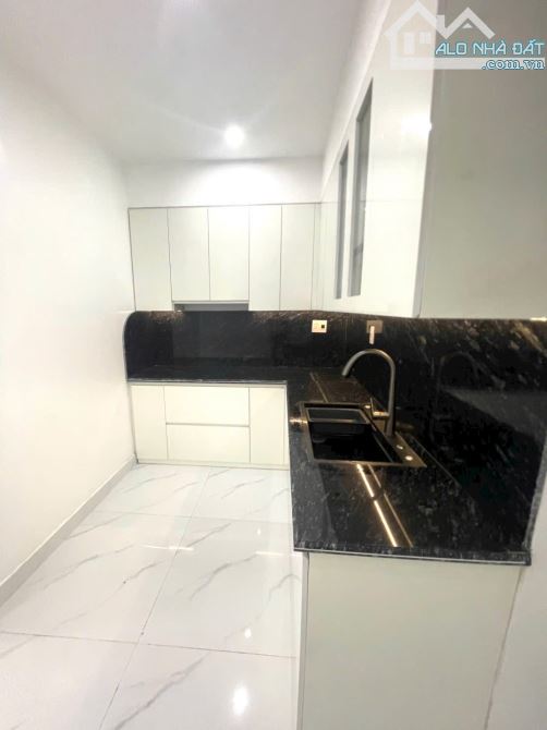 Siêu phẩm tuyến 2 cam lộ, Hùng Vương ô tô đỗ cửa- 64m2 sân cổng riêng - 2,86 tỷ - 5