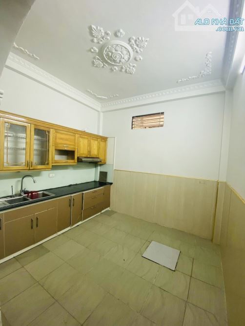 Nhà Xuân thủy 4 tầng, 42m2 , giá 13,2tỷ, Ngõ nông thông, ô tô đỗ, full nội thất - 5