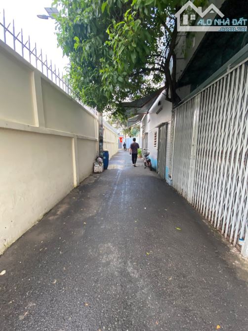 BÁN NHÀ 2 TẦNG LINH TÂY, VỪA Ở VỪA KHAI THÁC DÒNG TIỀN, CHỈ 6.8 TỶ - 6