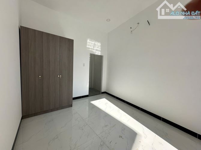Nhà sân vườn, sân rộng dài 9m Tại Ấp Đồng xã Trung An - 6