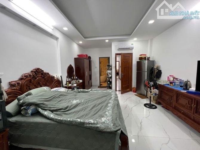 Bán nhà mặt phố An Dương Vương, 11,3 tỷ, (4.5m x 20m), 5PN, 4WC, hàng hot - 6