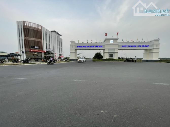 Bán đất gần IDICO Tân Đức  diện tích 2.300m2 xã Hựu Thạnh, Đức Hòa, Long An giá 13.8 tỷ - 6