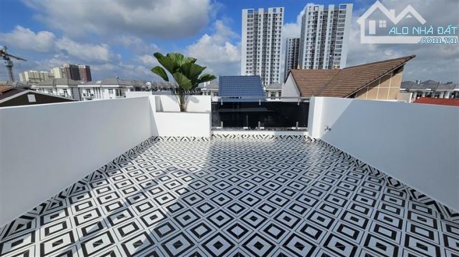Căn góc 2 mặt tiền - 4 x 19 - Hẻm xe hơi - 4 Tầng Full nội thất mới - Huỳnh Tấn Phát Q7 - 6