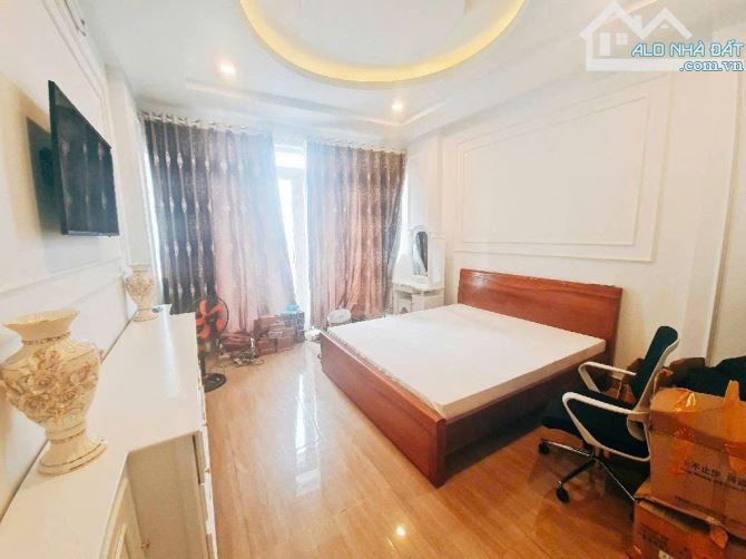 ⭐⭐⭐ Bán Nhà Nguyễn Hữu Tiến - Tây Thạnh , DT: 4m x 17m , Hẻm 8m , 3 Lầu , Chủ Gấp Bán - 6