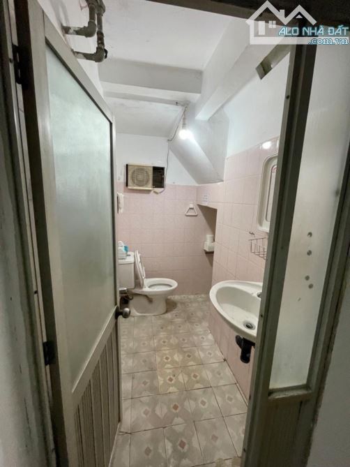 BÁN NHÀ PHỐ PHAN ĐÌNH GIÓT 45M2- NHÀ XÂY RẤT CHẮC CHẮN, TƯỜNG 20- VỊ TRÍ ĐẸP, GẦN Ô TÔ ĐỖ- - 6