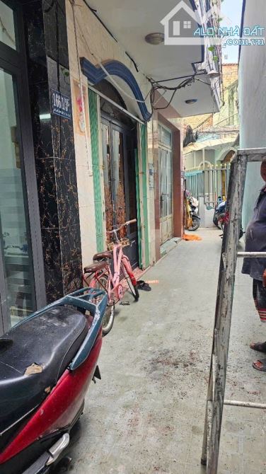 Bán nhà mới xây sổ hồng riêng, chỉ 2.3 tỷ - 6