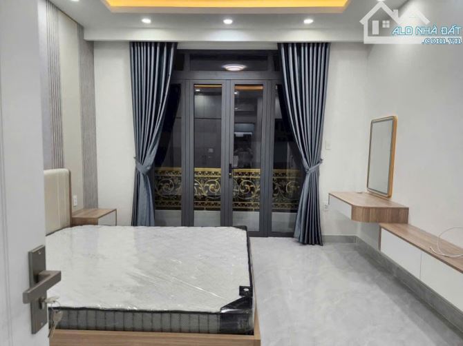Bán nhà hẻm 6m 1942 Huỳnh Tấn Phát, NB, Dt 4 x18m, 3 lầu, ST. Giá 7,7 tỷ - 6