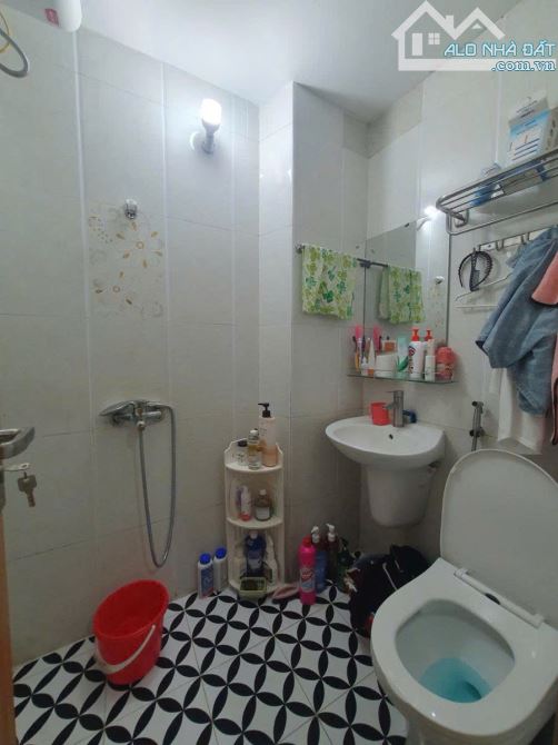 Bán Căn hộ tập thể 2 tầng Phố Phương Mai,Ngõ Thông,2 mặt thoáng,dt 25m2*2 Tầng*Giá 5,05 Tỷ - 6