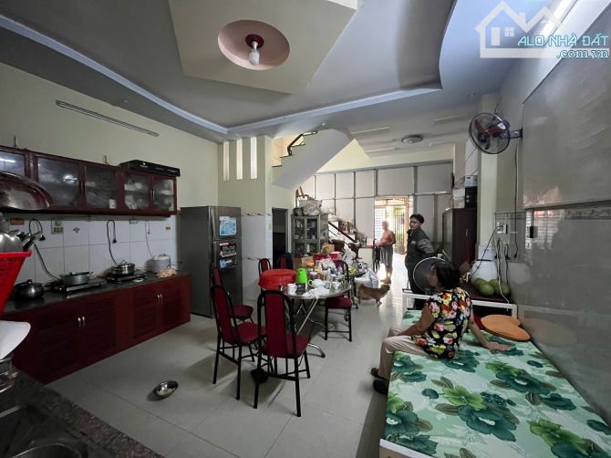 Nhà trệt 2 lầu hẻm 1/ ngắn Trần Thị Do, DT 5x17m giá 7,1 tỷ TL - 6