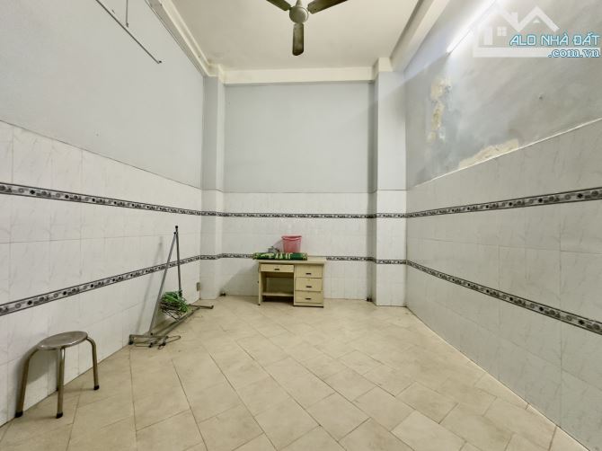 Nhà Mặt Tiền, P10, Q3 - Đường 10m Vỉa Hè - 83m²chỉ 20.x Tỷ - 6
