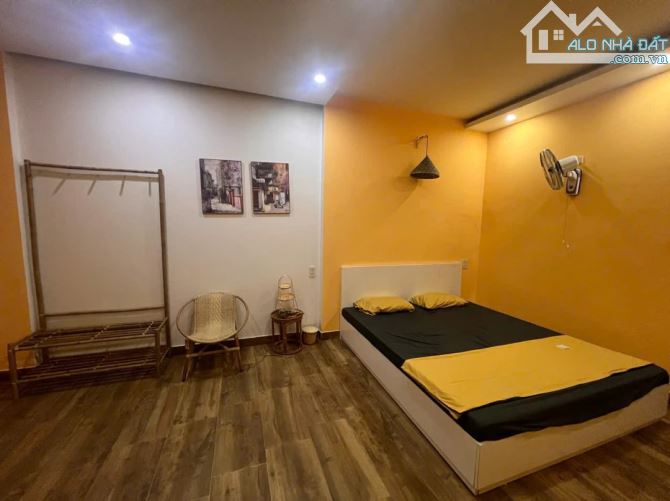 NHÀ 2 TẦNG - GÓC 2 MẶT TIỀN ĐƯỜNG 7.5M NƯỚC MẶN 5 - SÁT SÔNG - 6