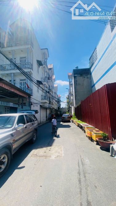 🏡Đất Thổ Cư MẶT TIỀN đường HT13 phường HIỆP THÀNH Q12 dt  93m2 (4mx23m) đường 7m 💰5.2 tỷ - 6