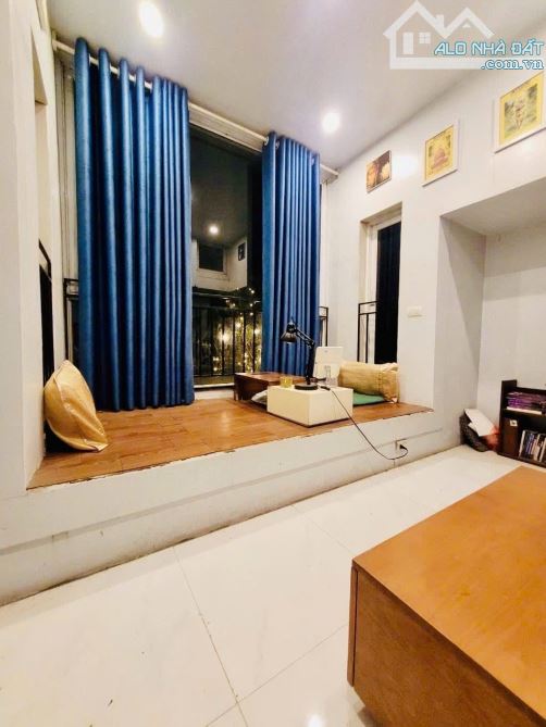 Bán nhà Giang Biên 60m2 nhà mới đẹp ngõ rộng đủ nội thất 5.7 tỷ - 6